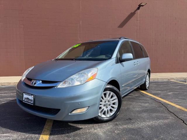 2008 Toyota Sienna XLE for sale in Dolton, IL