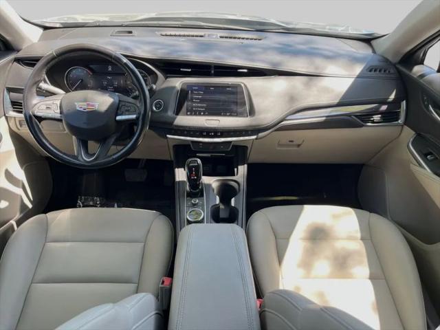 2021 Cadillac XT4 FWD Luxury