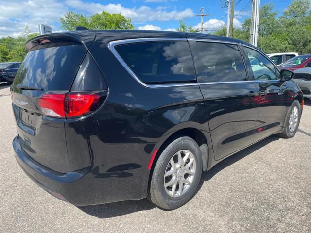 2026 Chrysler Voyager LX