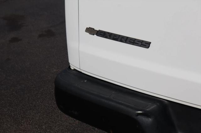 2021 Chevrolet Express Cargo Van RWD 2500 Extended Wheelbase WT