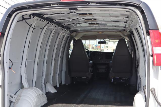 2021 Chevrolet Express Cargo Van RWD 2500 Extended Wheelbase WT
