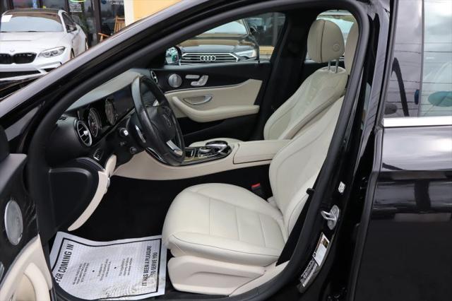 2017 Mercedes-Benz E-CLASS E 300 E 300