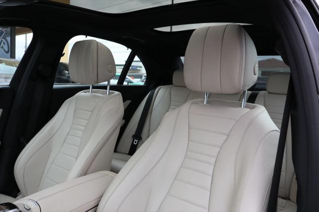 2017 Mercedes-Benz E-CLASS E 300 E 300