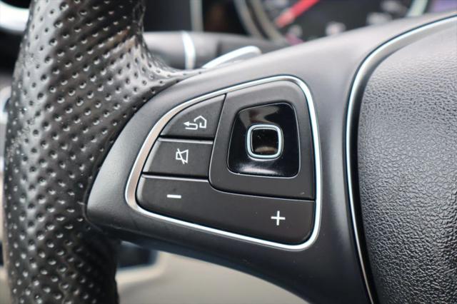 2017 Mercedes-Benz E-CLASS E 300 E 300