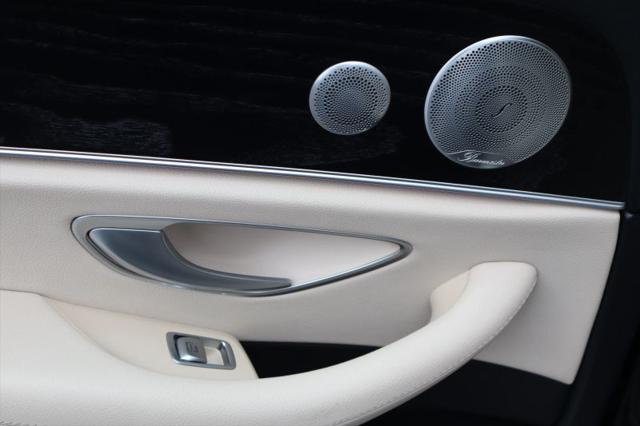 2017 Mercedes-Benz E-CLASS E 300 E 300