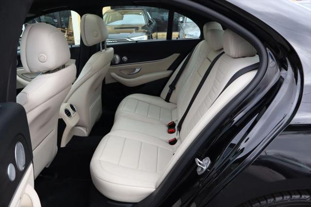 2017 Mercedes-Benz E-CLASS E 300 E 300