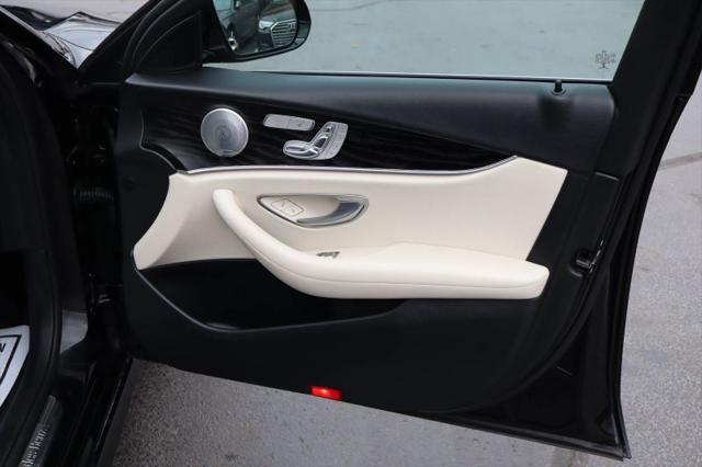2017 Mercedes-Benz E-CLASS E 300 E 300