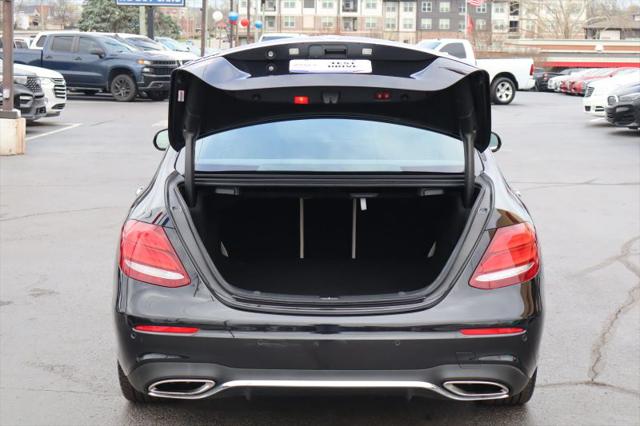 2017 Mercedes-Benz E-CLASS E 300 E 300