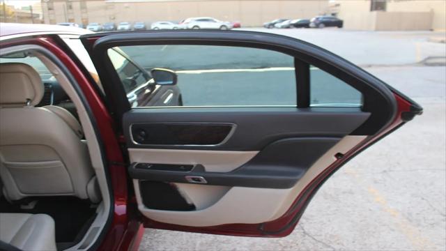 2018 Lincoln Continental Select