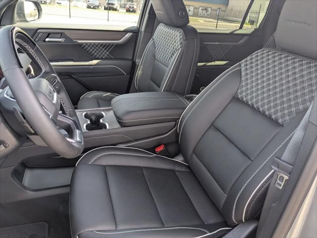 2026 GMC Acadia Denali AWD