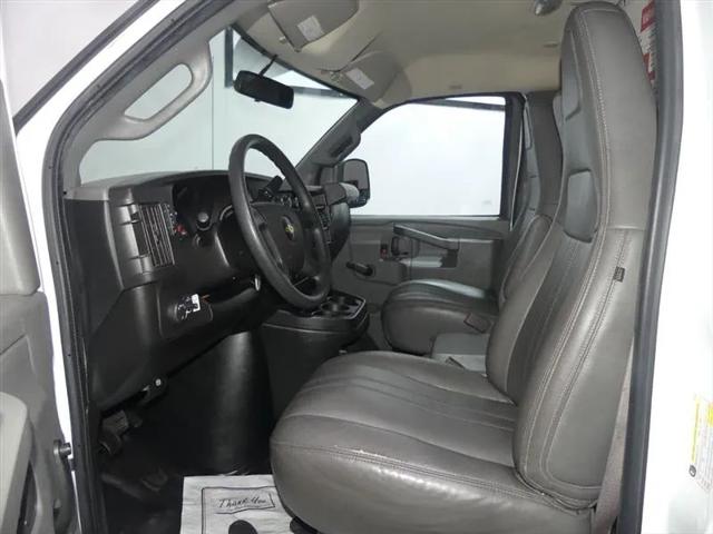 2019 GMC Savana Cutaway Work Van