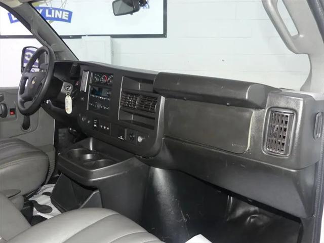 2019 GMC Savana Cutaway Work Van