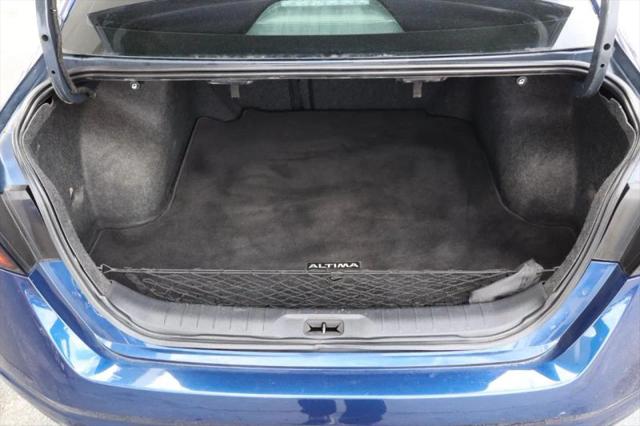 2020 Nissan Altima SR FWD