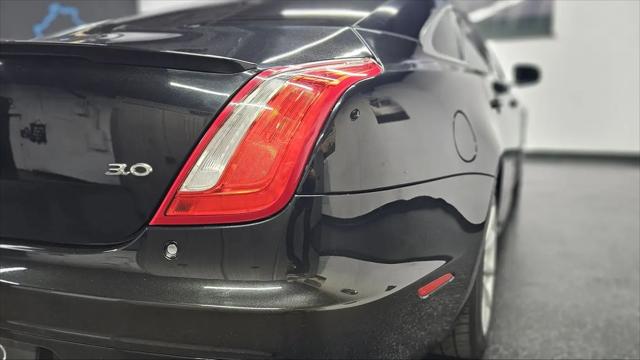 2018 Jaguar XJ R-Sport