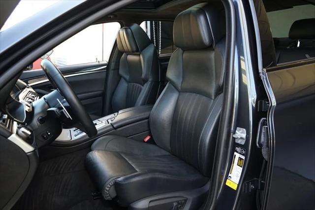 2014 BMW M5 Standard