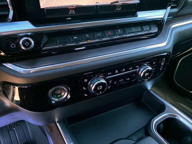 2023 GMC Sierra 1500 4WD Crew Cab Short Box SLT