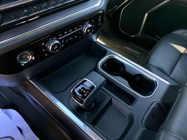 2023 GMC Sierra 1500 4WD Crew Cab Short Box SLT