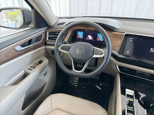 2026 Volkswagen Atlas SE with Technology