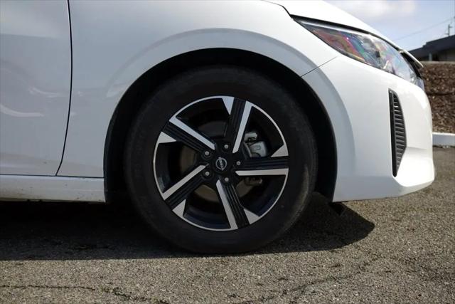 2024 Nissan Sentra SV Xtronic CVT