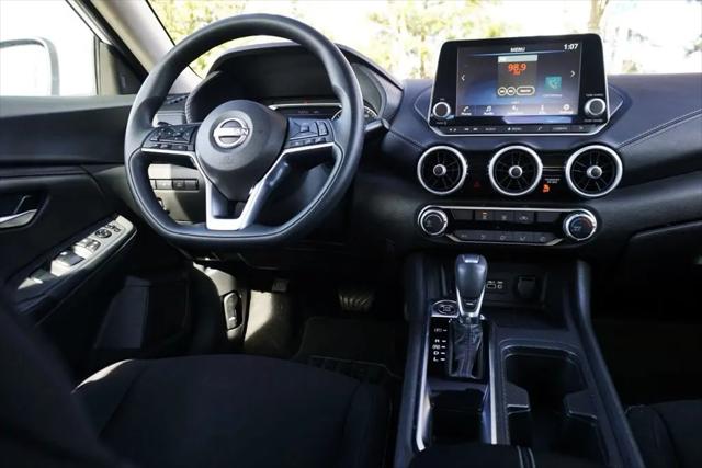 2024 Nissan Sentra SV Xtronic CVT