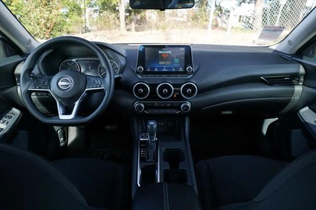 2024 Nissan Sentra SV Xtronic CVT
