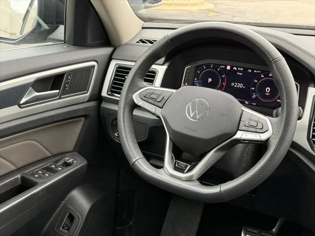 2023 Volkswagen Atlas 3.6L V6 SEL R-Line Black