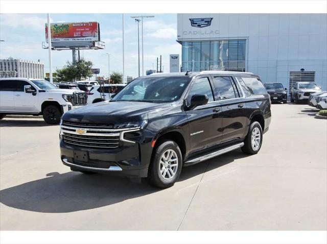 2024 Chevrolet Suburban 4WD LT