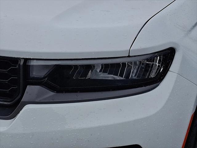 2026 Jeep Grand Cherokee Altitude 4x4
