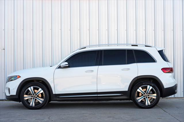 2023 Mercedes-Benz EQB 250 EQB 250+ w/ Pinnacle Package