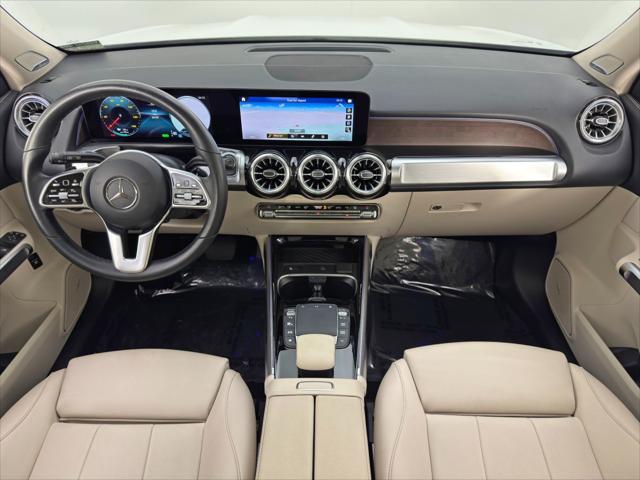 2023 Mercedes-Benz EQB 250 EQB 250+ w/ Pinnacle Package