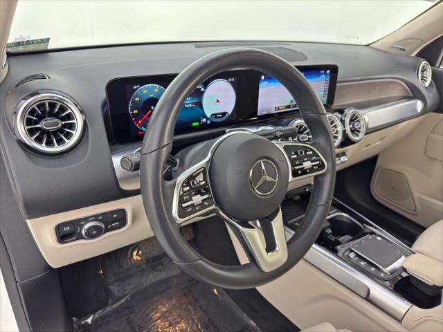 2023 Mercedes-Benz EQB 250 EQB 250+ w/ Pinnacle Package