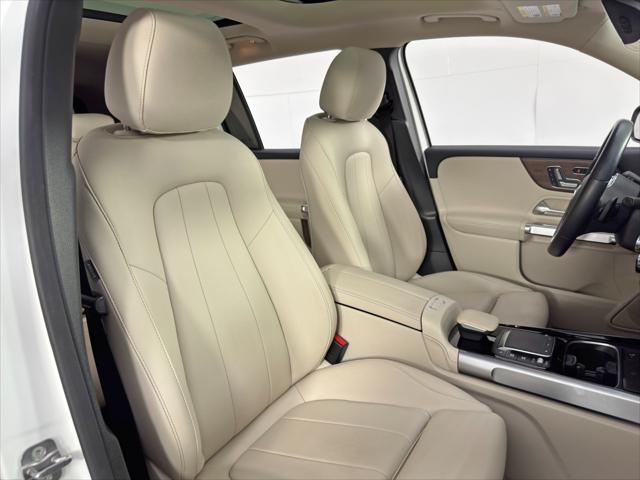 2023 Mercedes-Benz EQB 250 EQB 250+ w/ Pinnacle Package
