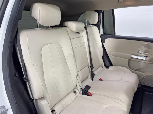 2023 Mercedes-Benz EQB 250 EQB 250+ w/ Pinnacle Package