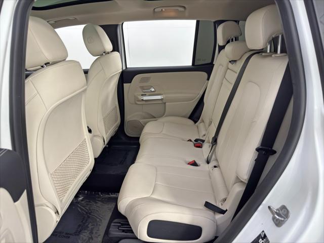 2023 Mercedes-Benz EQB 250 EQB 250+ w/ Pinnacle Package