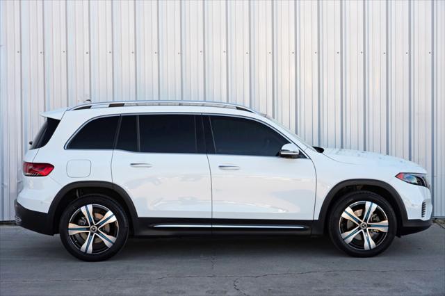 2023 Mercedes-Benz EQB 250 EQB 250+ w/ Pinnacle Package