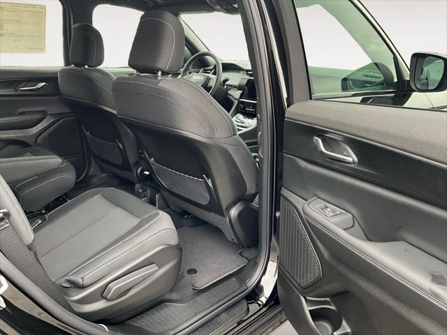 2026 Jeep Grand Cherokee L Altitude 4x4