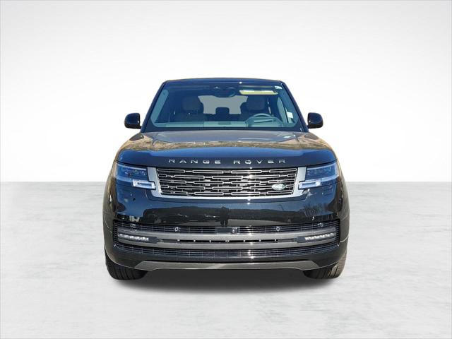 2026 Land Rover Range Rover P550e SE