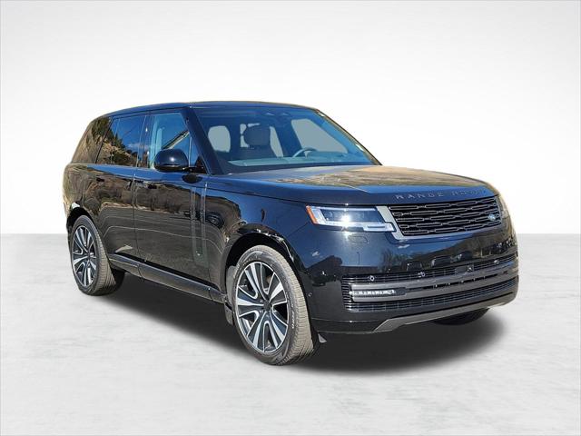 2026 Land Rover Range Rover P550e SE