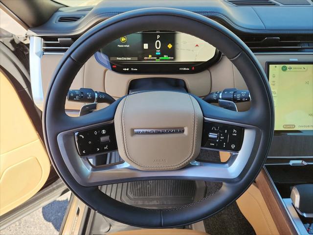 2026 Land Rover Range Rover P550e SE