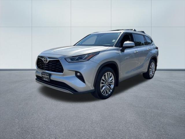 2025 Toyota Highlander Platinum