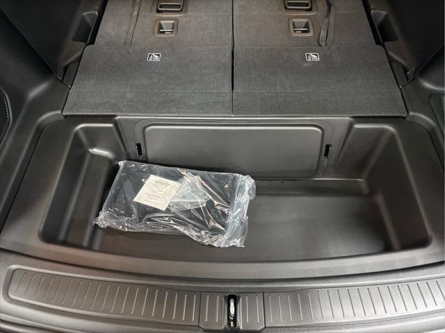 New 2026 Jeep Grand Cherokee L Limited 4x4 For Sale in Wilmington, OH