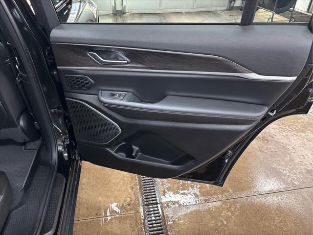New 2026 Jeep Grand Cherokee L Limited 4x4 For Sale in Wilmington, OH