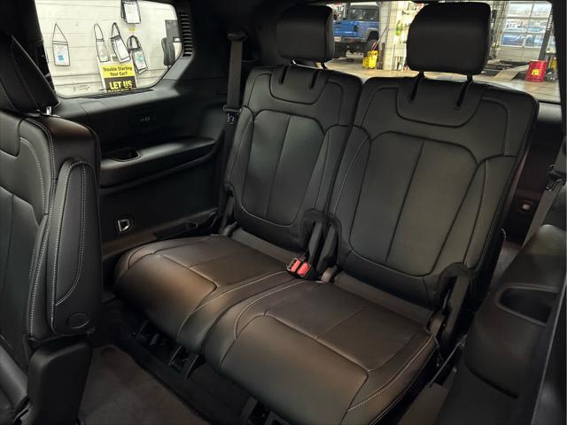 New 2026 Jeep Grand Cherokee L Limited 4x4 For Sale in Wilmington, OH