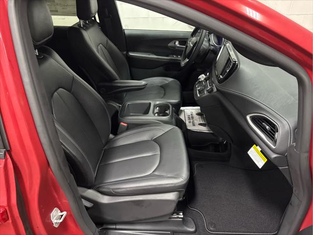 New 2026 Chrysler Pacifica For Sale in Wilmington, OH