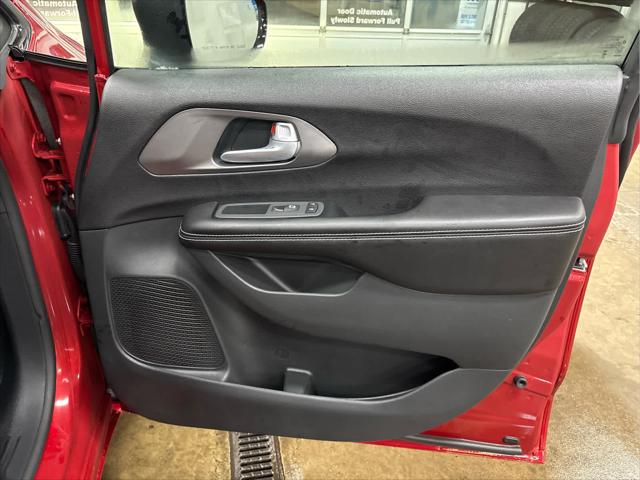 New 2026 Chrysler Pacifica For Sale in Wilmington, OH