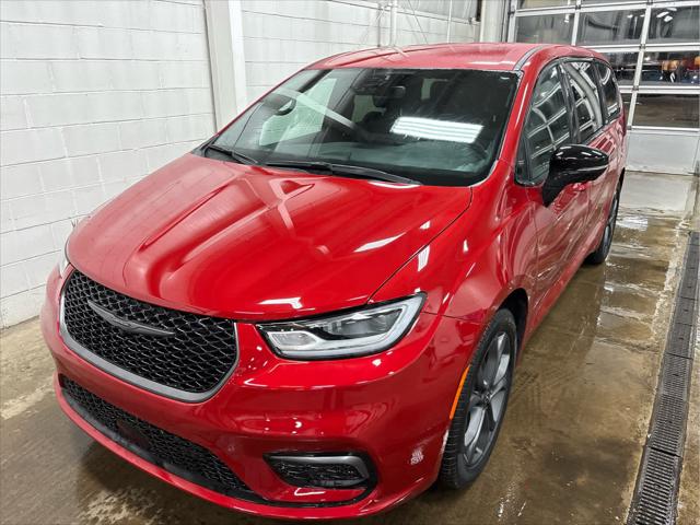 New 2026 Chrysler Pacifica For Sale in Wilmington, OH