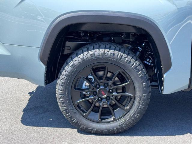 2026 Toyota Tundra SR5 CrewMax 5.5' Bed