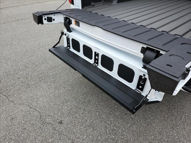 2026 GMC Sierra 1500 Crew Cab, Short Bed, AT4, 4WD