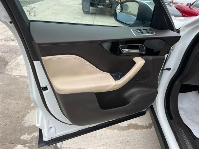 2017 Jaguar F-PACE 35t Prestige