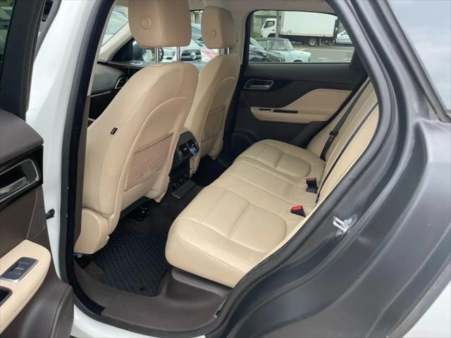 2017 Jaguar F-PACE 35t Prestige